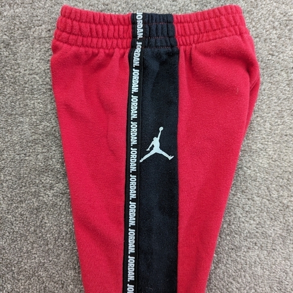 NIKE Air Jordan red and black cotton jogger sweatpants baby boy 18 months - Picture 5 of 5